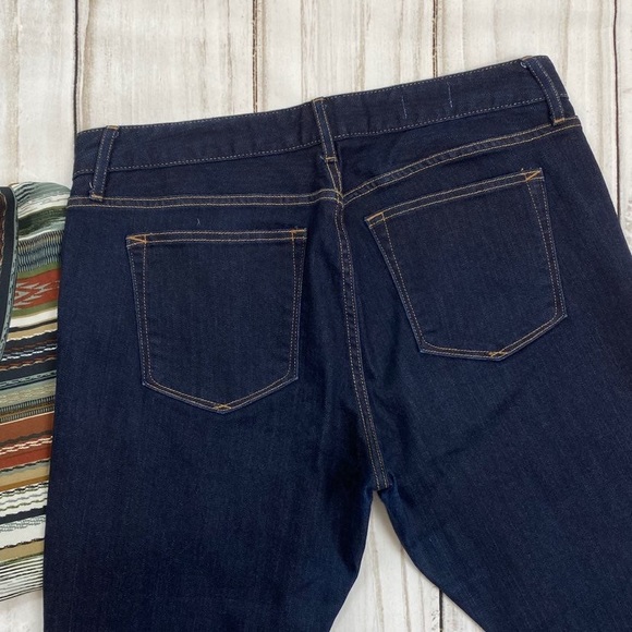 Gap Women’s Curvy Dark Rinse Jeans, 31S - Picture 8 of 8